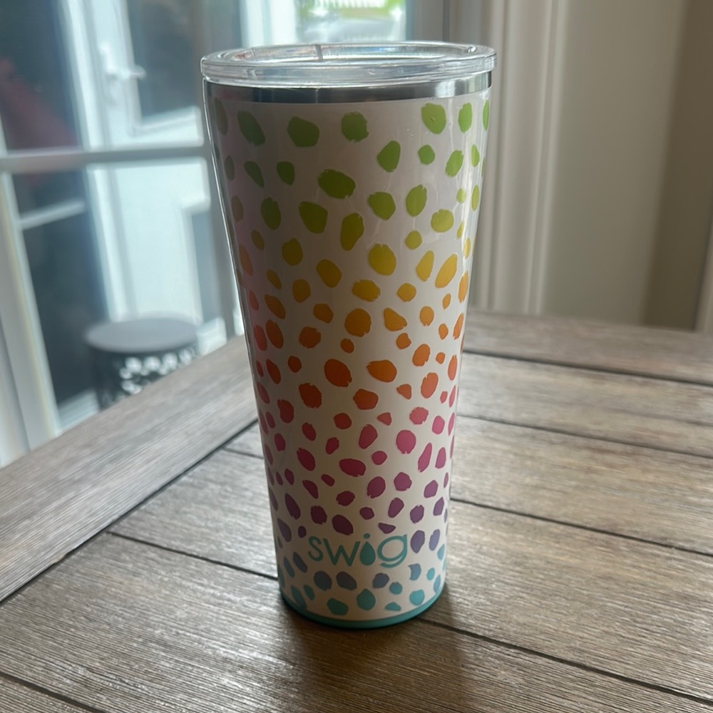 Swig Colorful Dotted Tumbler